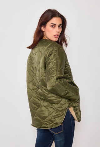 BOMBER