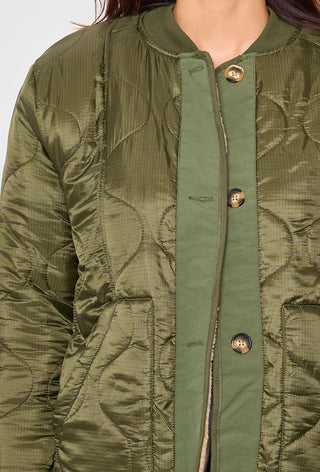 BOMBER
