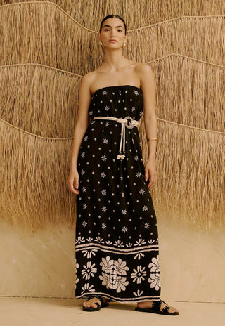 STRAPLESS DRESS