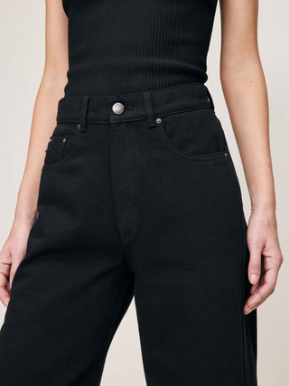 RELAXED BARREL JEANS