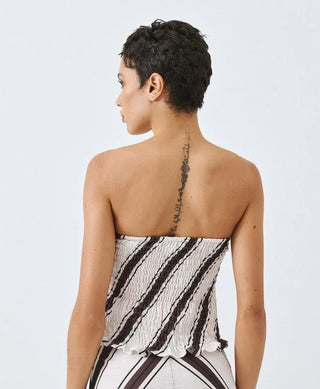 STRAPLESS TOP
