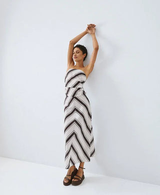 STRAPLESS TOP
