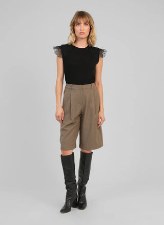 SLEEVELESS TOP
