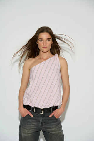 ONE SHOULDER TOP