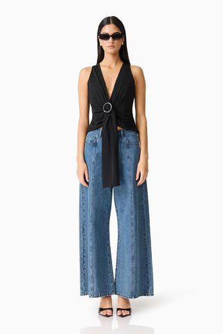 SLEEVELESS TOP