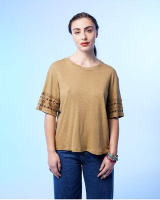 TEE SHIRT