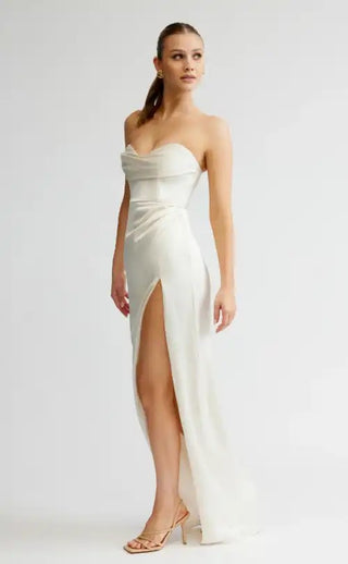 STRAPLESS DRESS