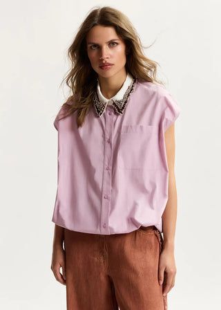 SLEEVELESS SHIRT