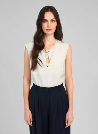 SLEEVELESS TOP