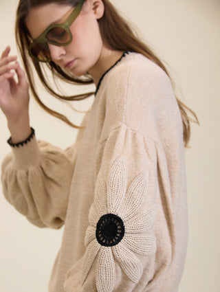 ROUND NECK PULLOVER