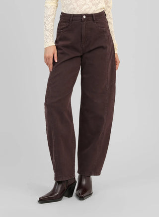 BARREL JEANS