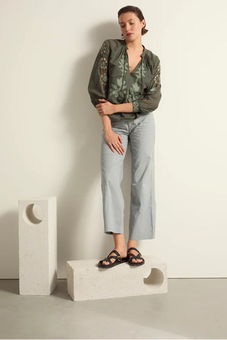 BLOUSE
