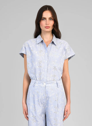 SLEEVELESS SHIRT