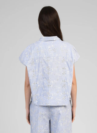 SLEEVELESS SHIRT