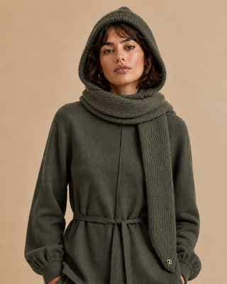 HOODED SCARF