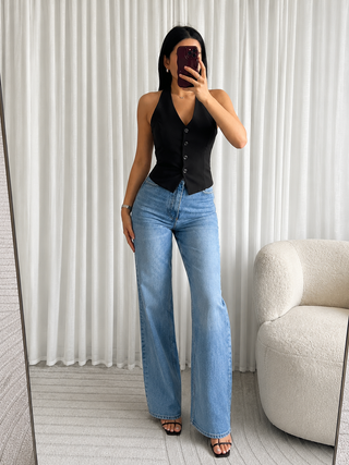 HALTERNECK TOP