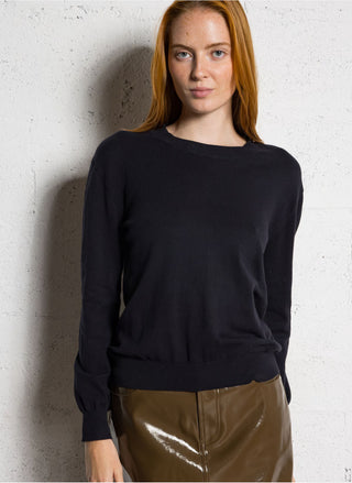 ROUND NECK PULLOVER