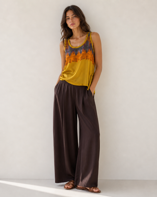 SLEEVELESS TOP
