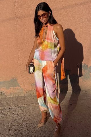 SLEEVELESS TOP